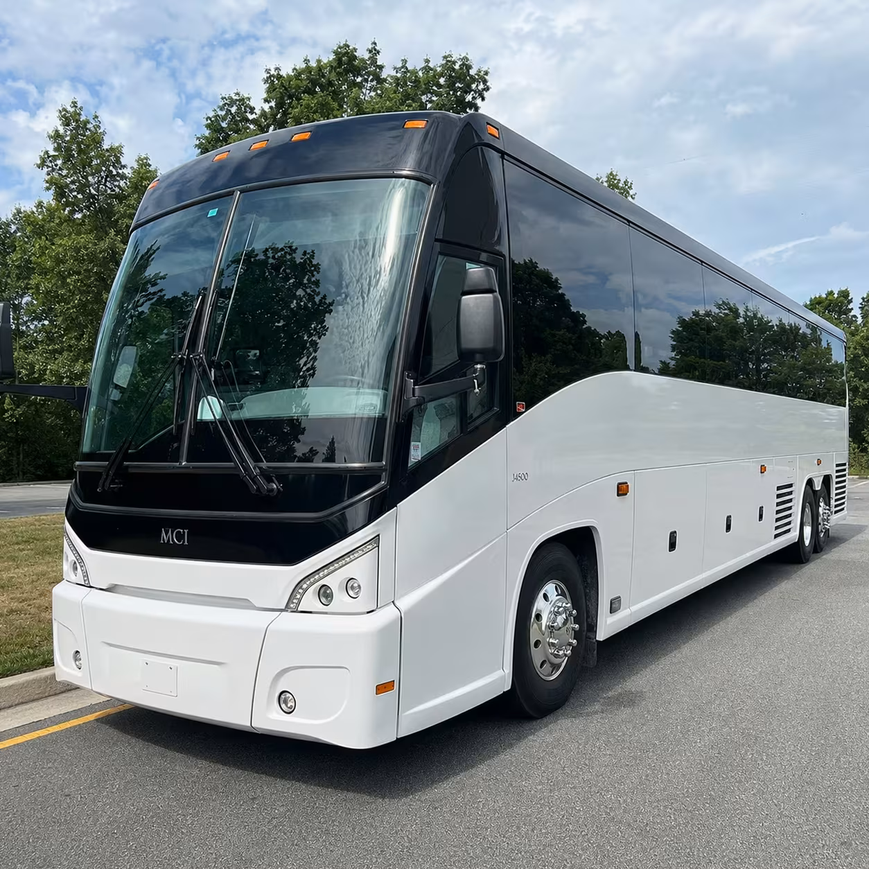 employee shuttle bus rentals for hemet businesses and workplaces