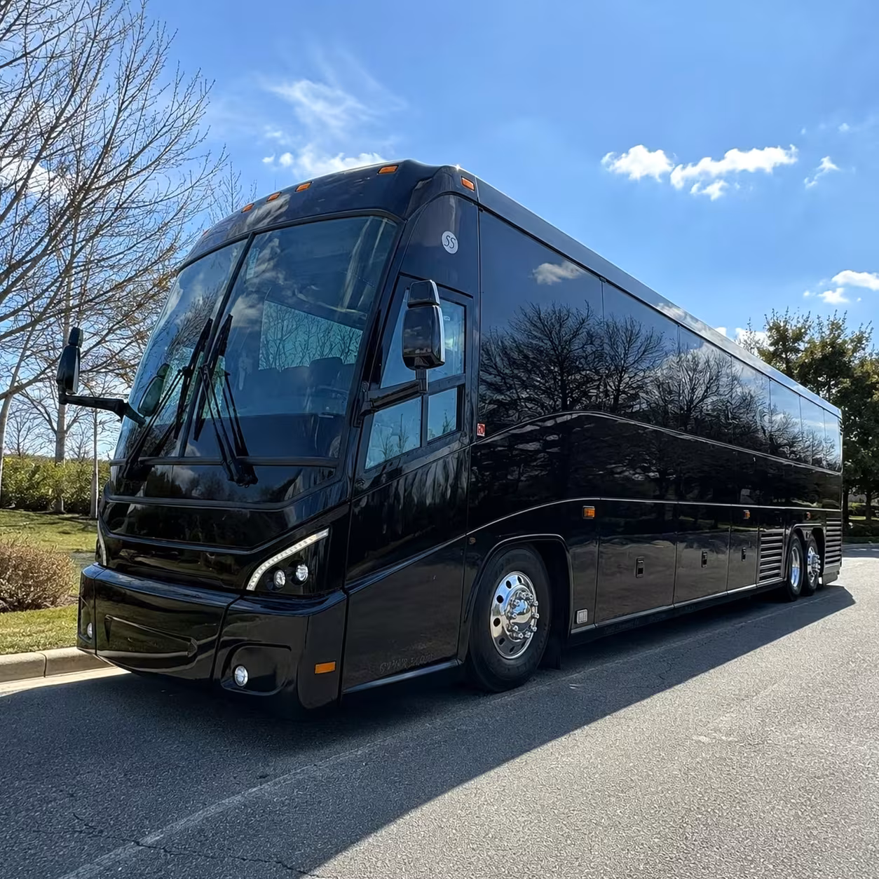 multi day long distance bus rentals for hemet groups